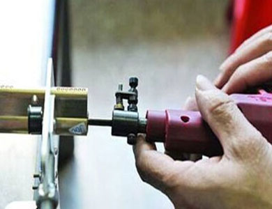 琼山24小时上门开锁公司